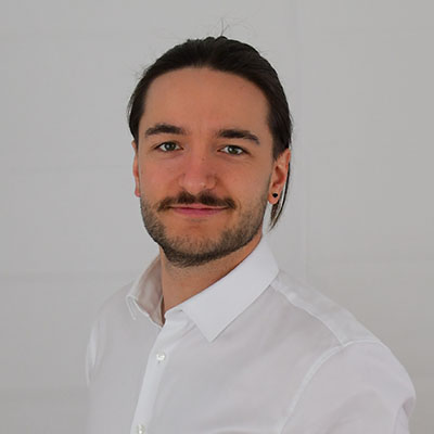 Lukas Mehlstäubl, Geschäftsführer und Elektrikermeister bei Rolutec GmbH